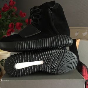 Adidas Yeezy 750 Boost